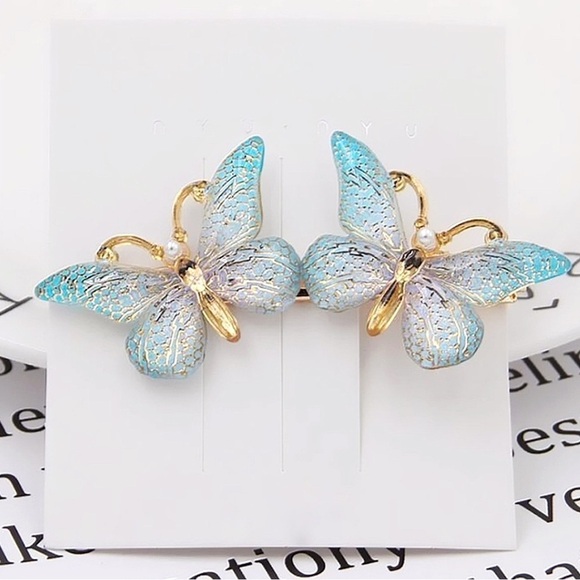 NEW Double Acrylic Butterfly Hair Clips (5 Colors) - Picture 1 of 8